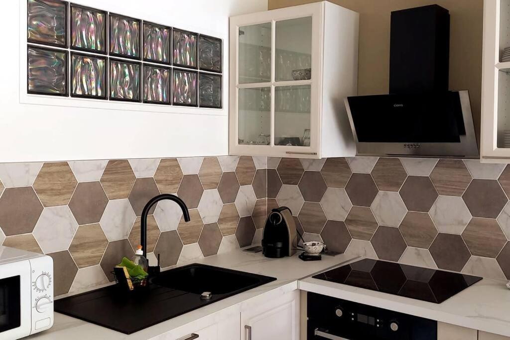 Immeuble Le Regency, Appartement 4 Pieces, 80 Metres De La Plage Menton Bagian luar foto