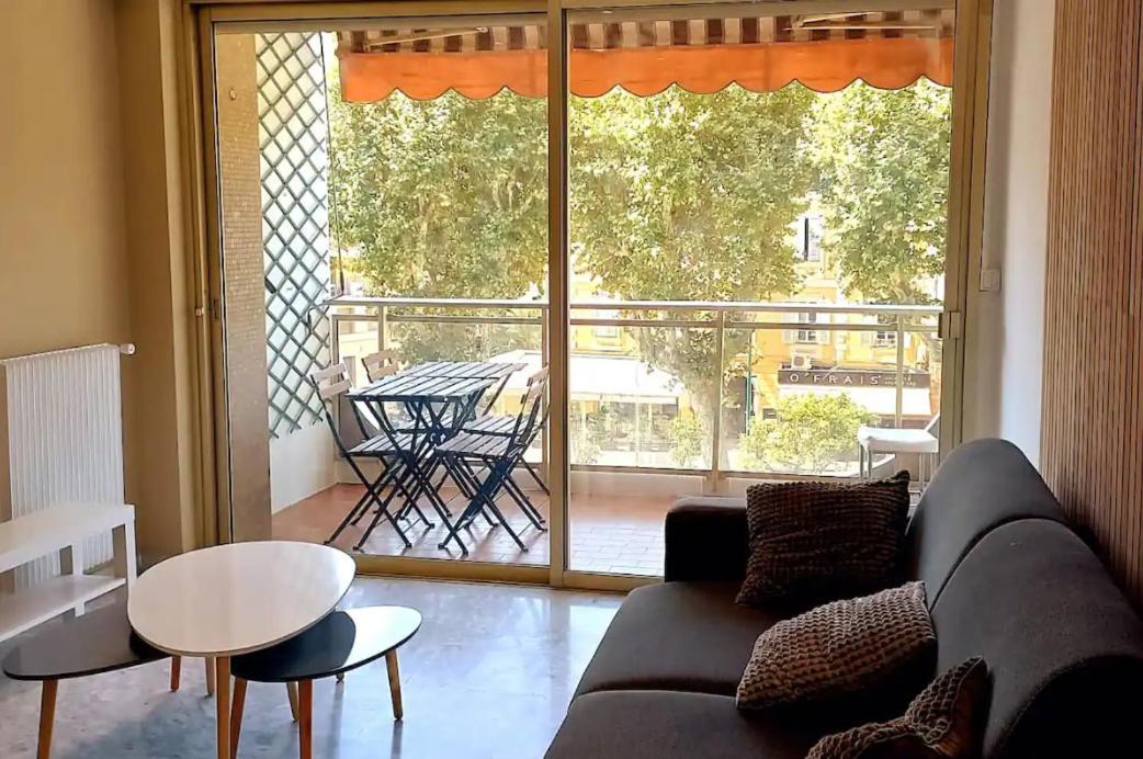 Immeuble Le Regency, Appartement 4 Pieces, 80 Metres De La Plage Menton Bagian luar foto
