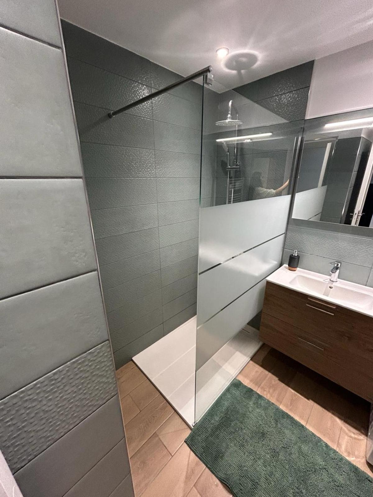 Immeuble Le Regency, Appartement 4 Pieces, 80 Metres De La Plage Menton Bagian luar foto