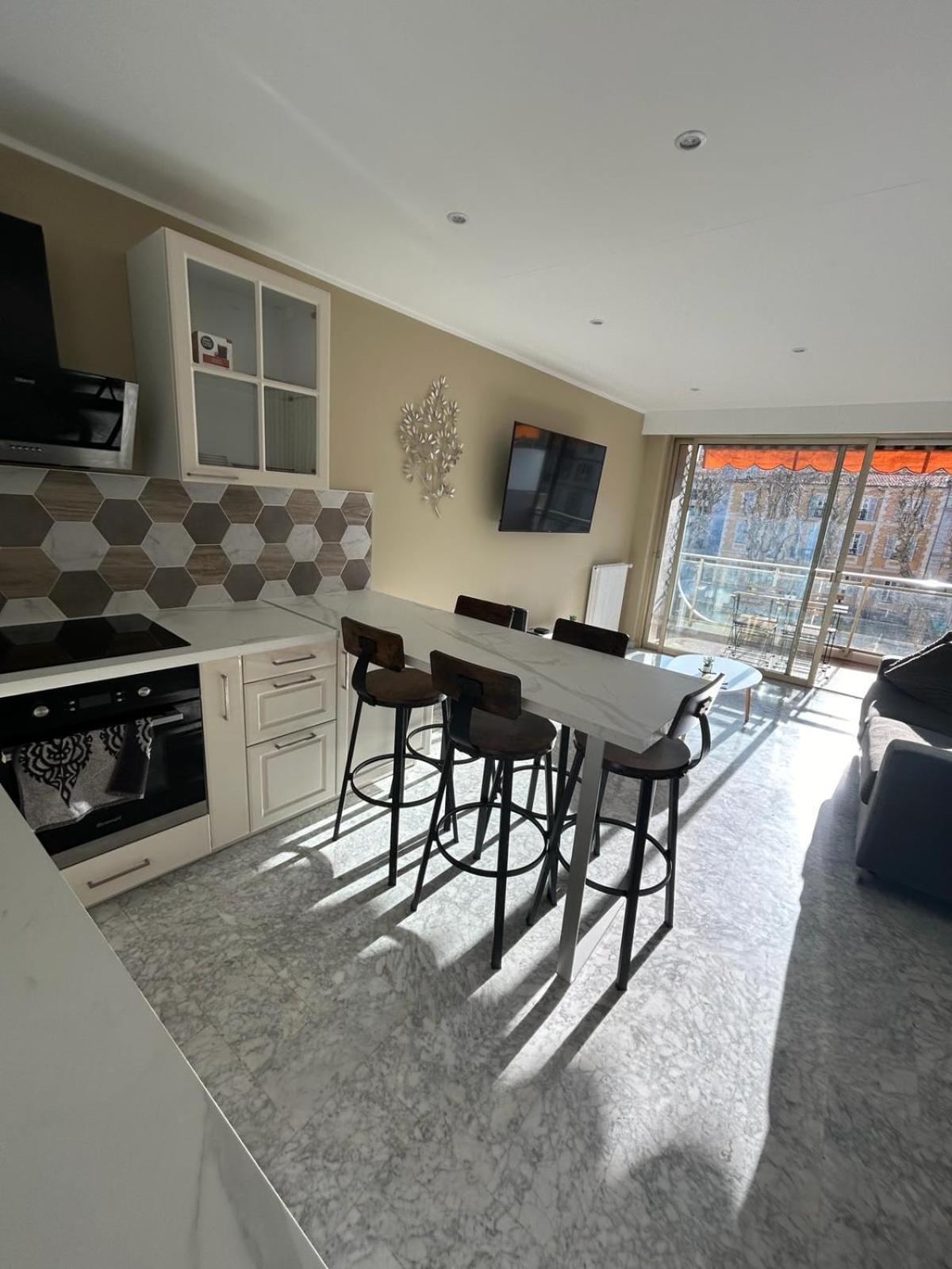 Immeuble Le Regency, Appartement 4 Pieces, 80 Metres De La Plage Menton Bagian luar foto