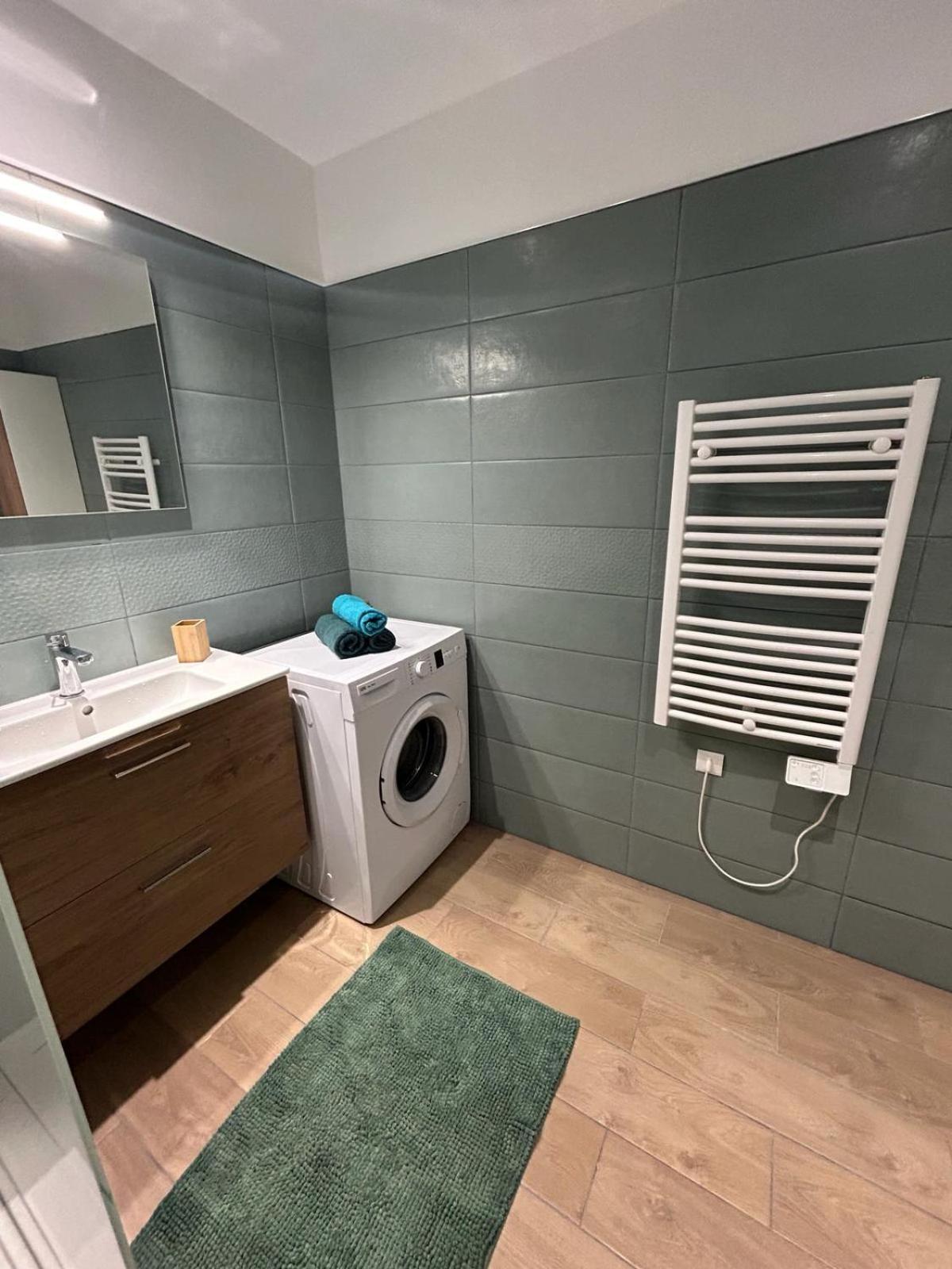 Immeuble Le Regency, Appartement 4 Pieces, 80 Metres De La Plage Menton Bagian luar foto